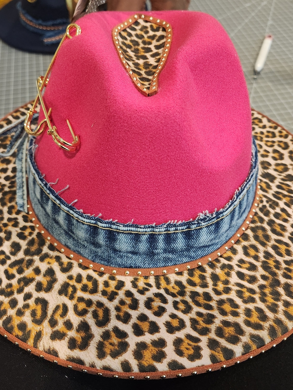 Pink Leopard-Trim Women's Fashion Fedora - Unbranded